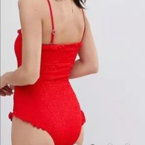 South Beach Crinkle Strappy once piece - Picture 7 of 8